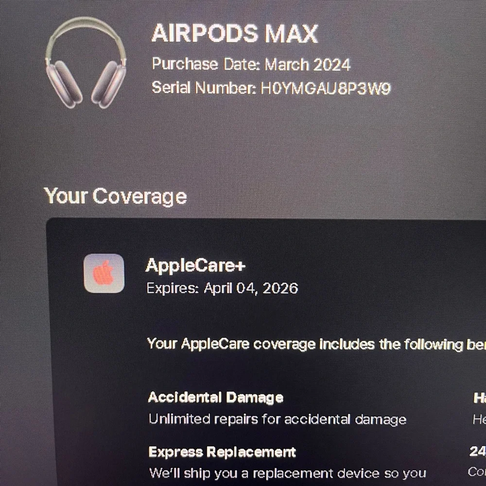 - Apple airpods max